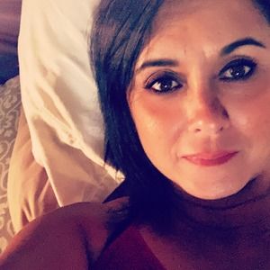 Meet your Posher, Esther